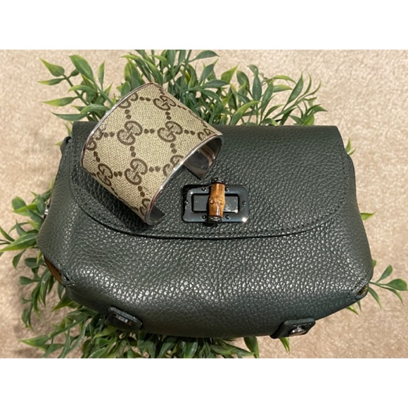 ✨Authentic Vintage GUCCI GG Supreme Logo Monogram Wide Leather Cuff Bracelet - Picture 10 of 10